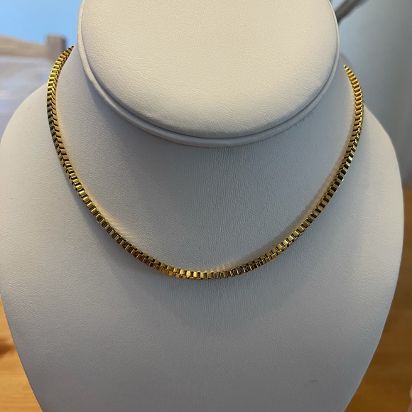 Thin Necklace - Small cubes - Picture 4 of 4